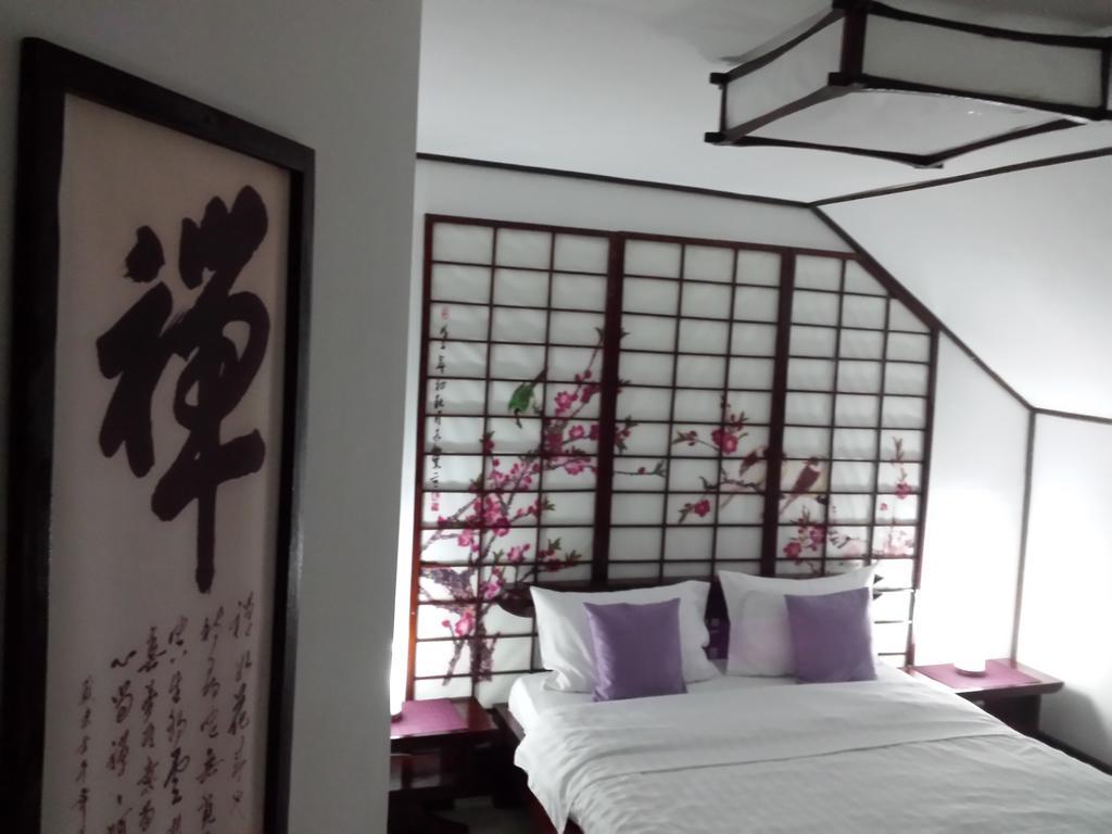 Casa Lily - Japanese Retreat Hotell Sighişoara Rum bild