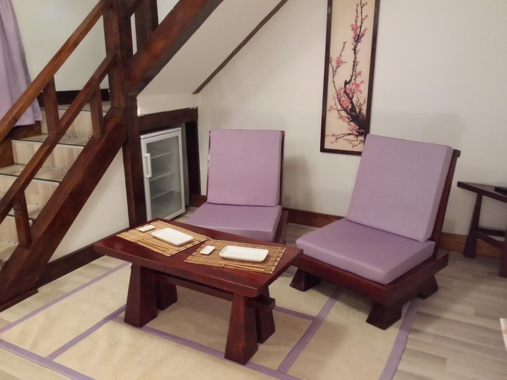 Casa Lily - Japanese Retreat Hotell Sighişoara Rum bild