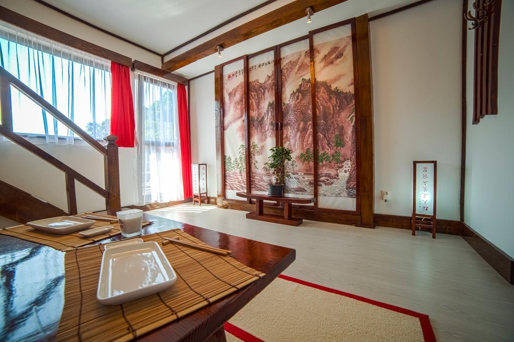 Casa Lily - Japanese Retreat Hotell Sighişoara Rum bild